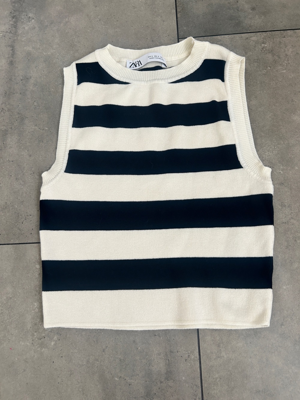 Zara striped sleeveless cropped stretch knit top black cream striped Small